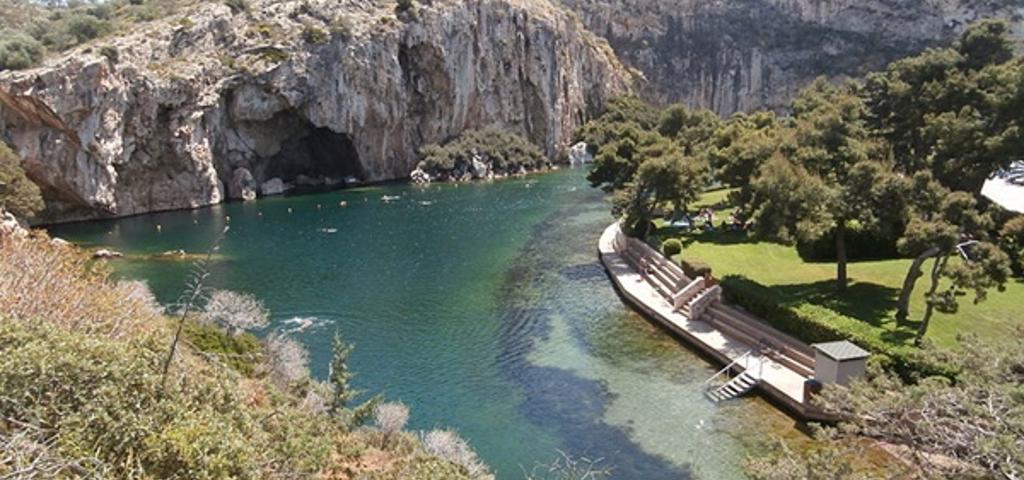 Κλειστή μέχρι τον Φεβρουάριο του 2022 η Λίμνη της Βουλιαγμένης  Κλειστή μέχρι τον Φεβρουάριο του 2022 η Λίμνη της Βουλιαγμένης